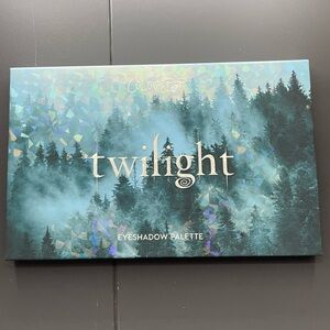 Colourpop Twilight eyeshadow palette
